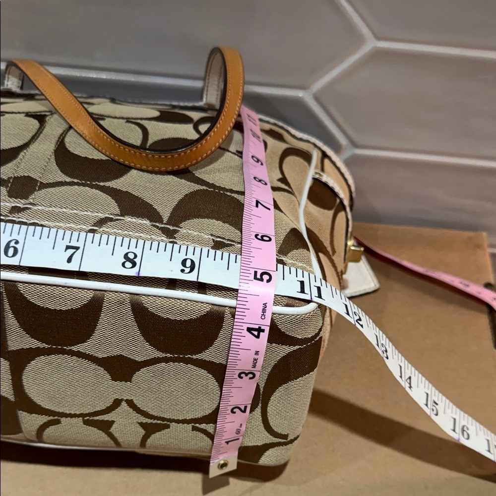 Coach Jacquard Tote Khaki White Python Trim Nearly Perfect Condition! - Picture 14 of 16